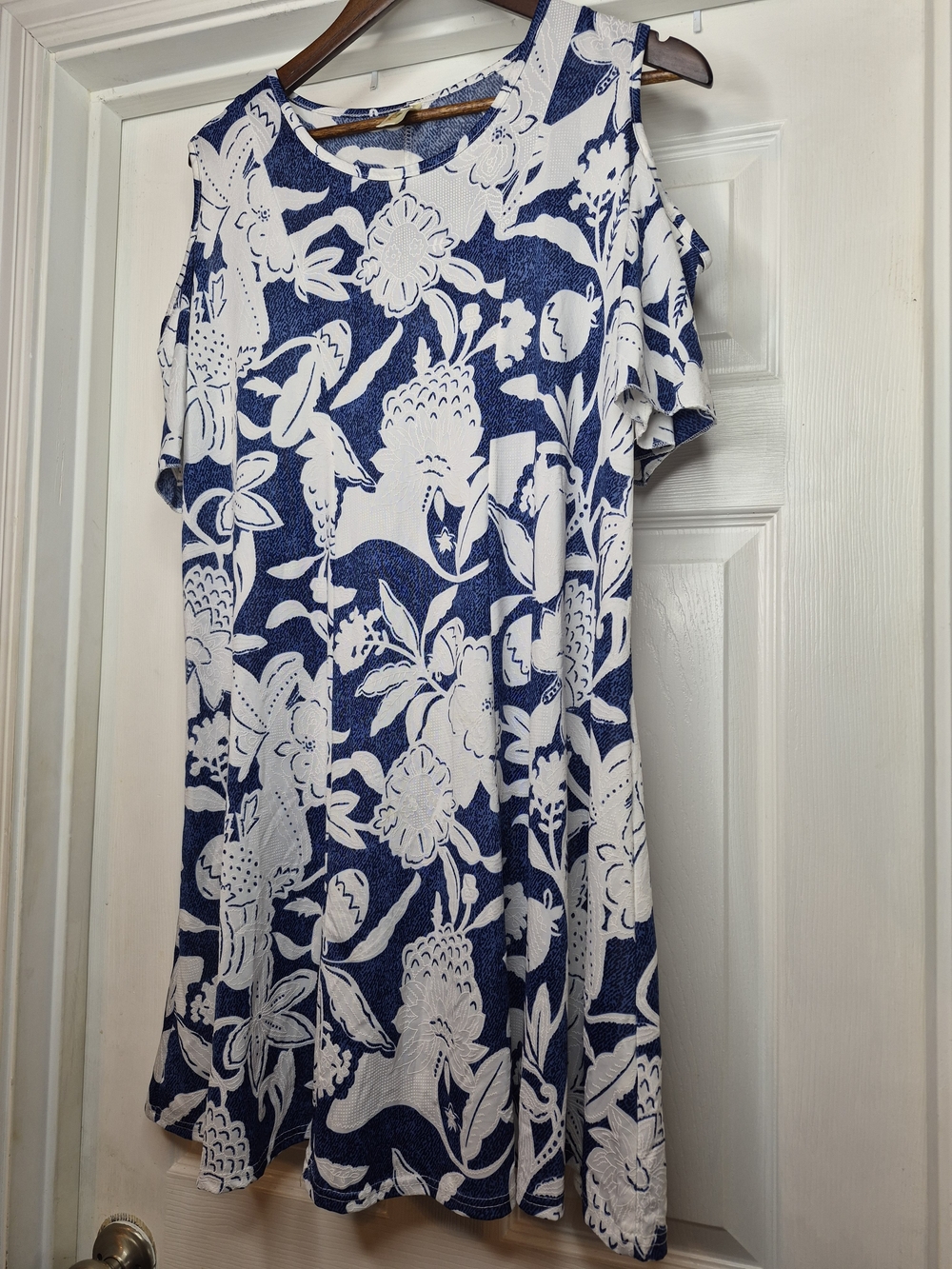 Shoreline Navy and White Floral Cold-Shoulder Dress XL